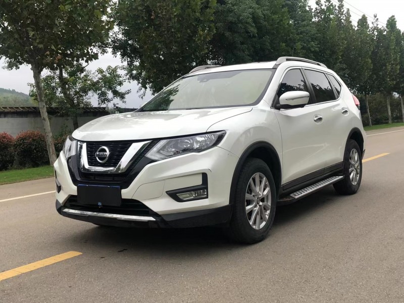 徐州19年日產奇駿3