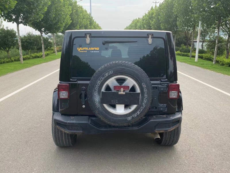 徐州11年Jeep牧馬人7