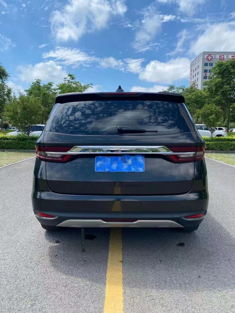 潍坊19年吉利嘉际9