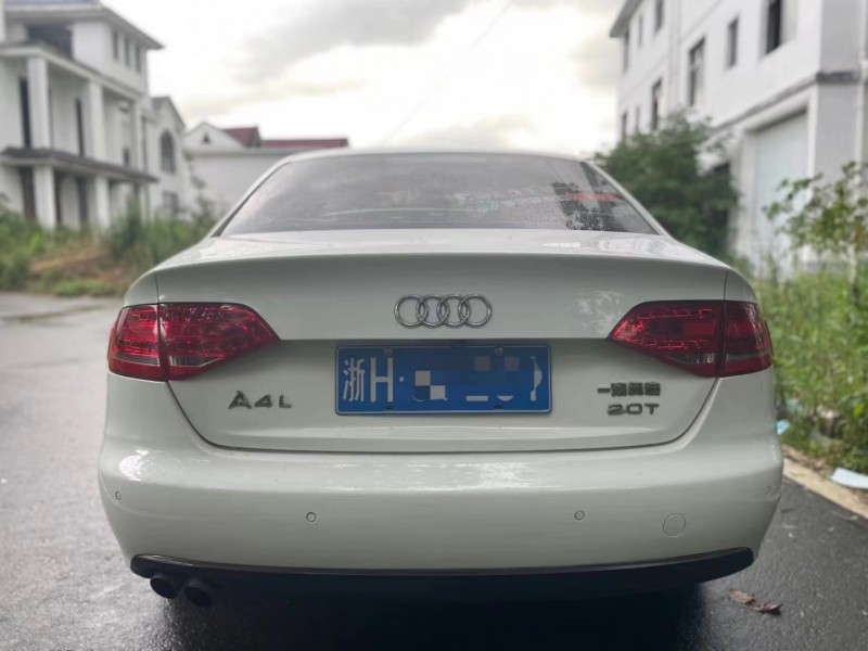 上饒11年奧迪A4L3