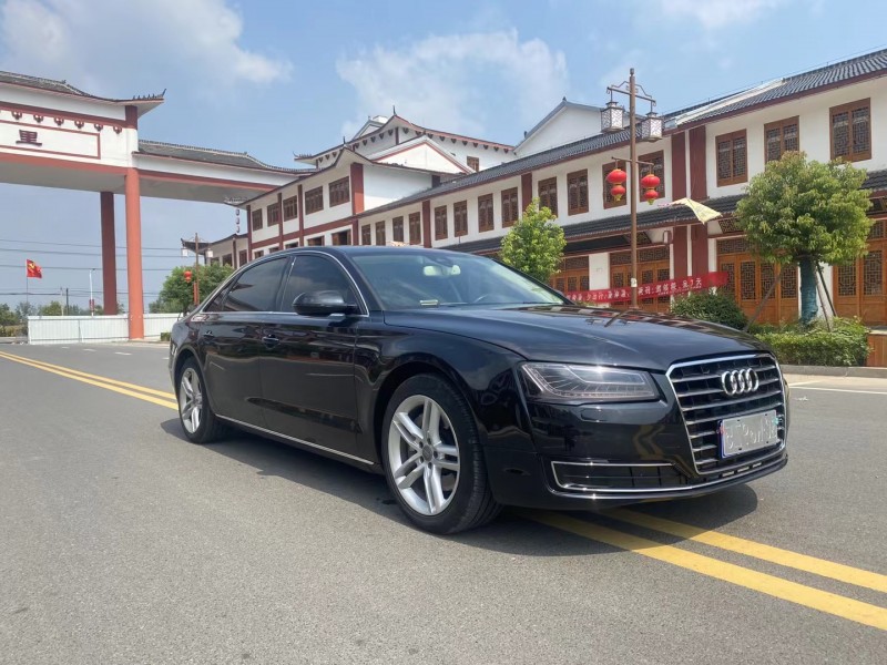 徐州13年奧迪A8L2