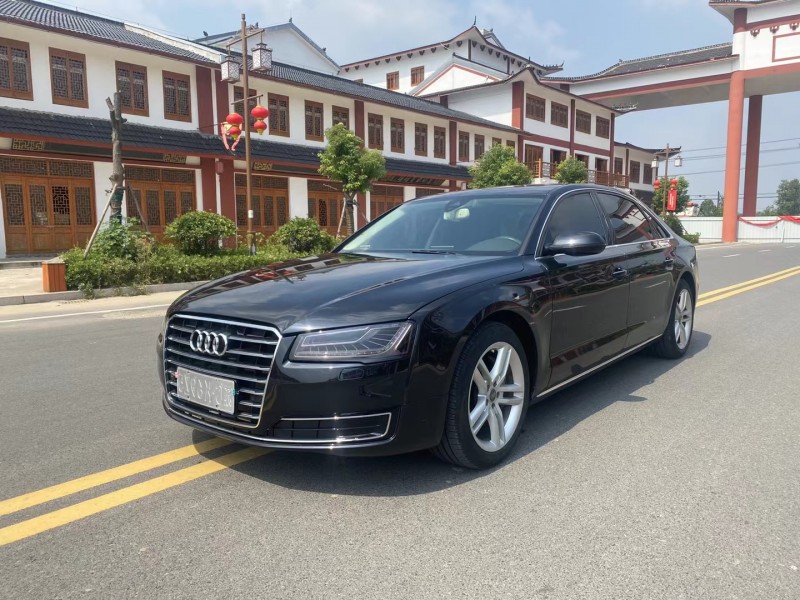 徐州13年奧迪A8L3