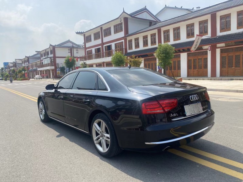徐州13年奧迪A8L5