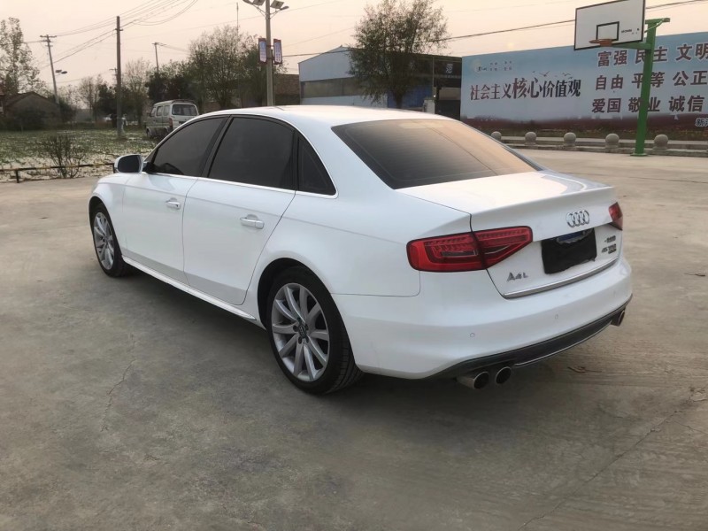 徐州16年奧迪A4L8