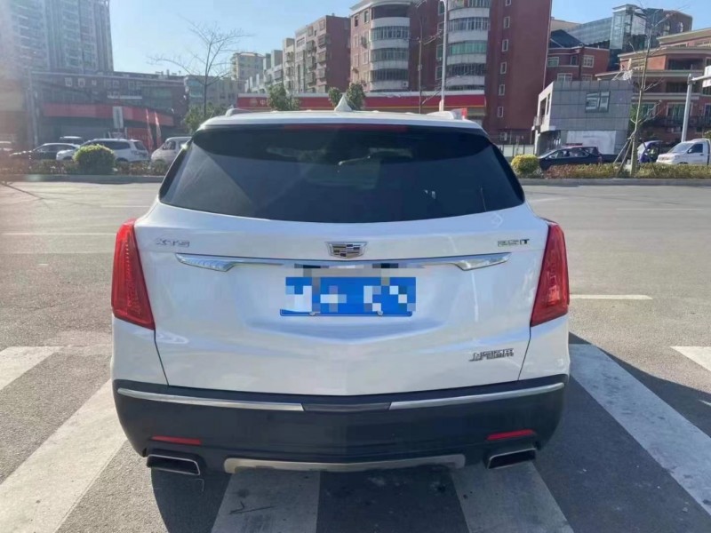 廈門17年凱迪拉克XT56