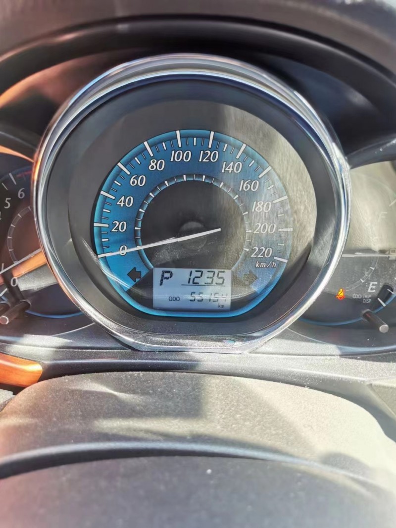 唐山16年豐田YARiS L 致炫4