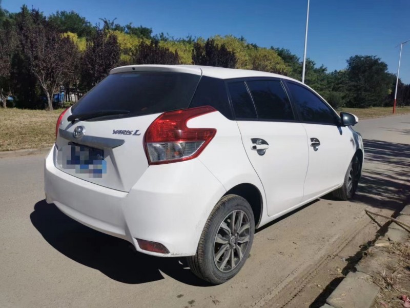 唐山16年豐田YARiS L 致炫7