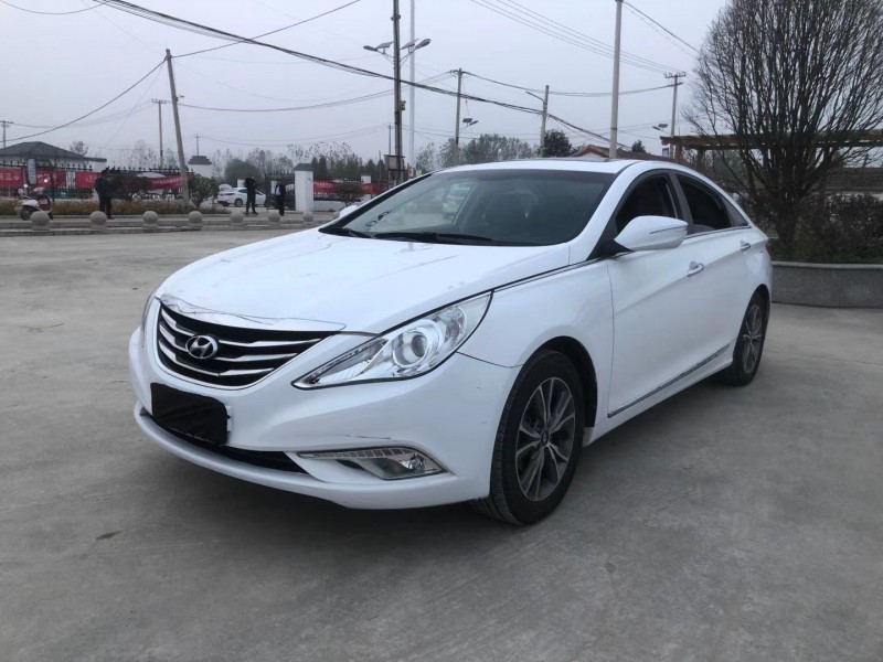 徐州17年现代索纳塔八2