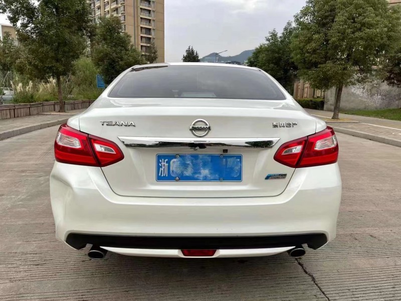嘉興17年日產天籟7