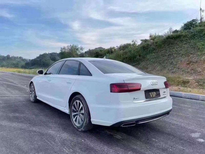 衡陽17年奧迪A6L8