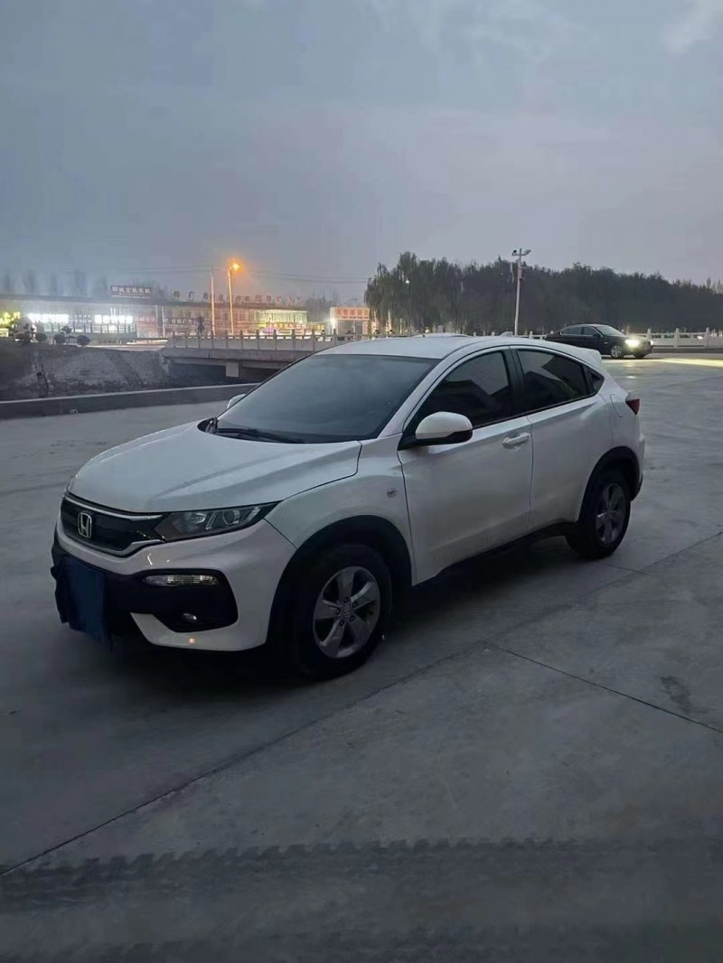 萊蕪17年本田CR-V3