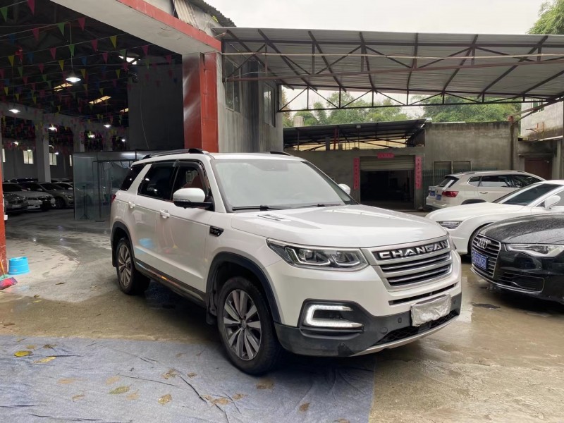 成都18年長安汽車CS952