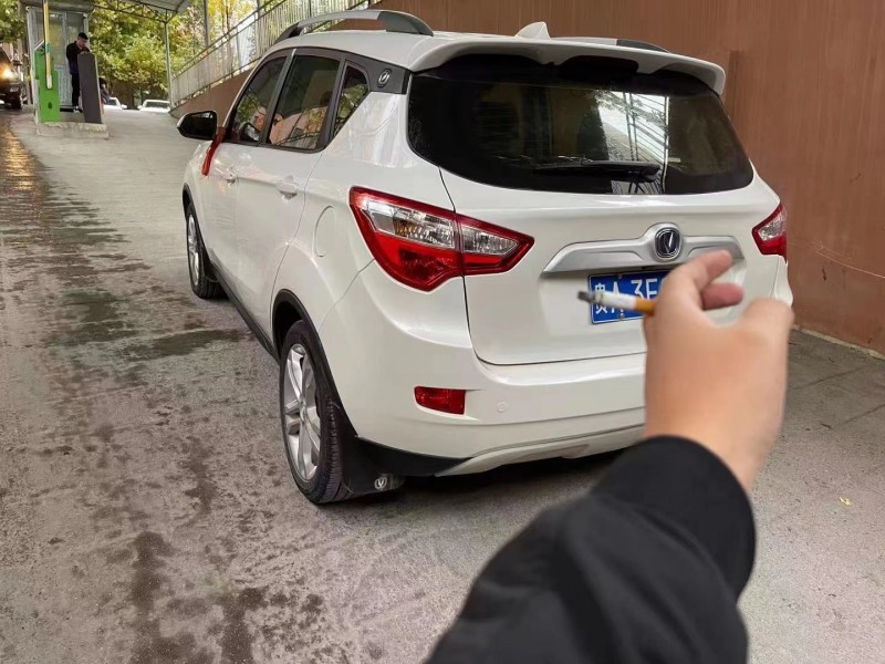 貴陽17年長安汽車CS354