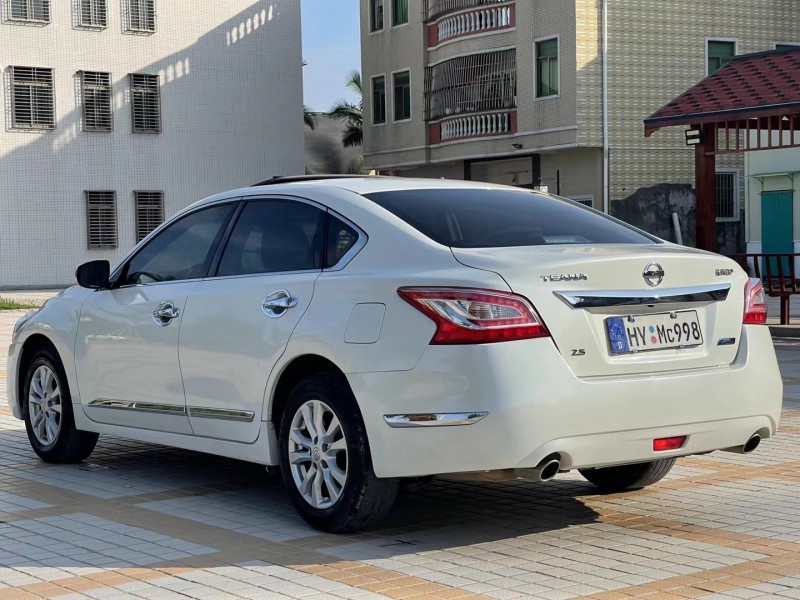 汕頭14年日產天籟7