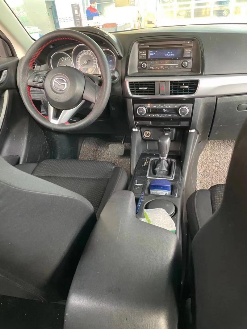 紹興16年馬自達CX-56