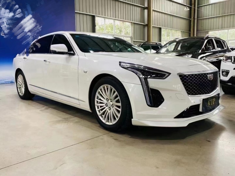 潛江20年凱迪拉克CT62