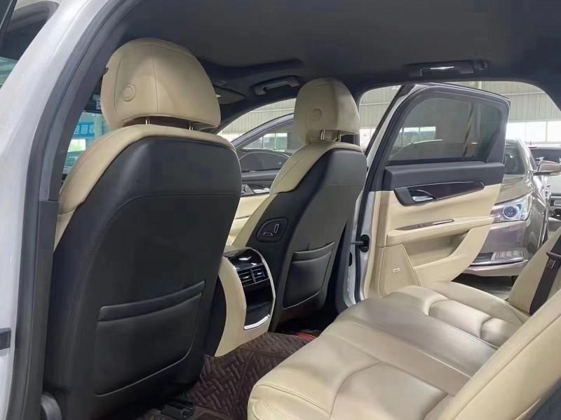 潛江20年凱迪拉克CT67
