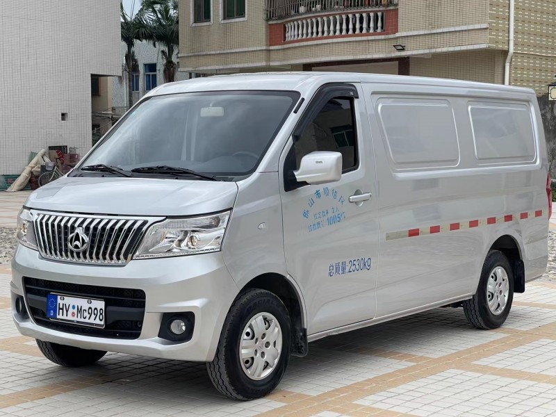 汕頭21年長安汽車睿行3