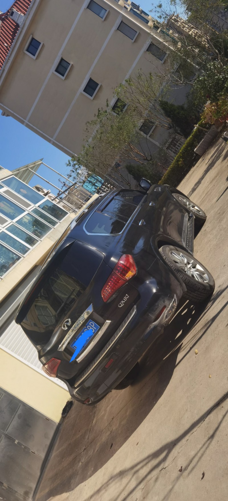 青島13年英菲尼迪QX806