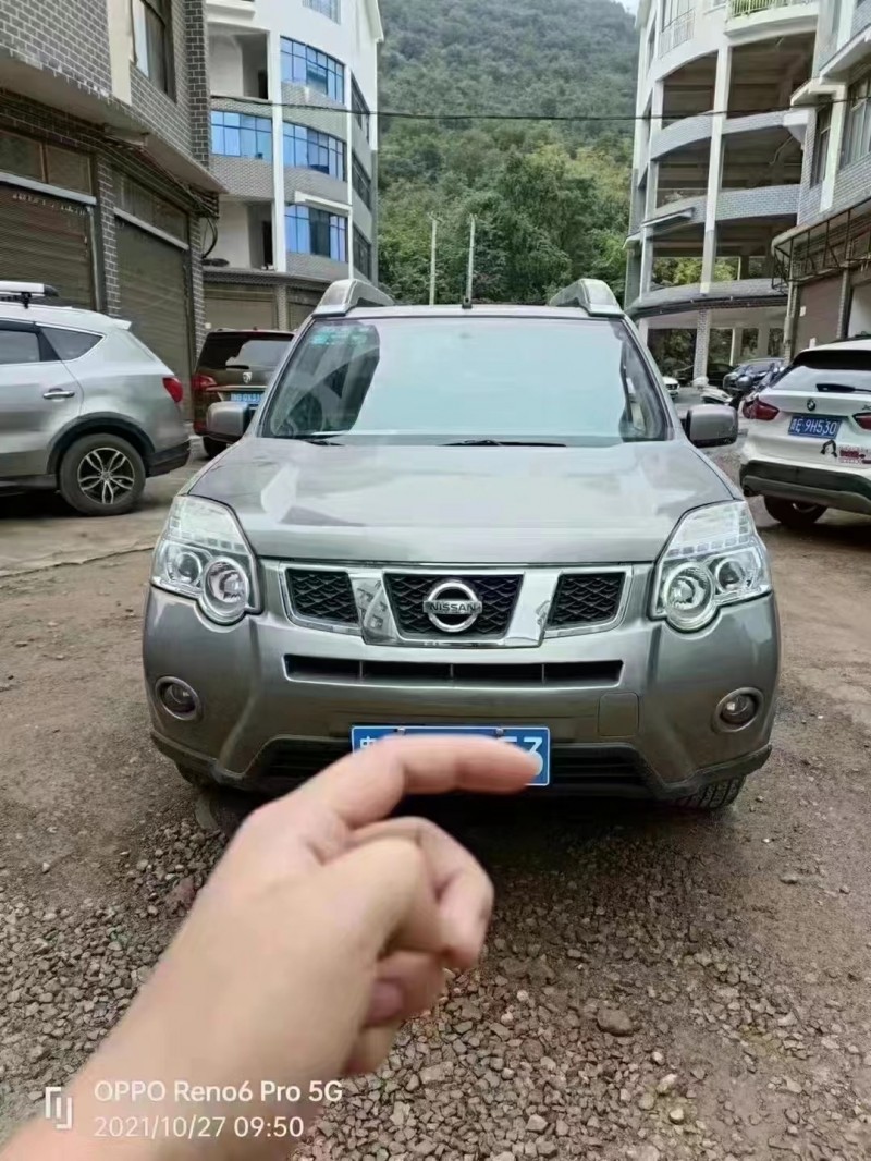 貴陽14年日產奇駿1