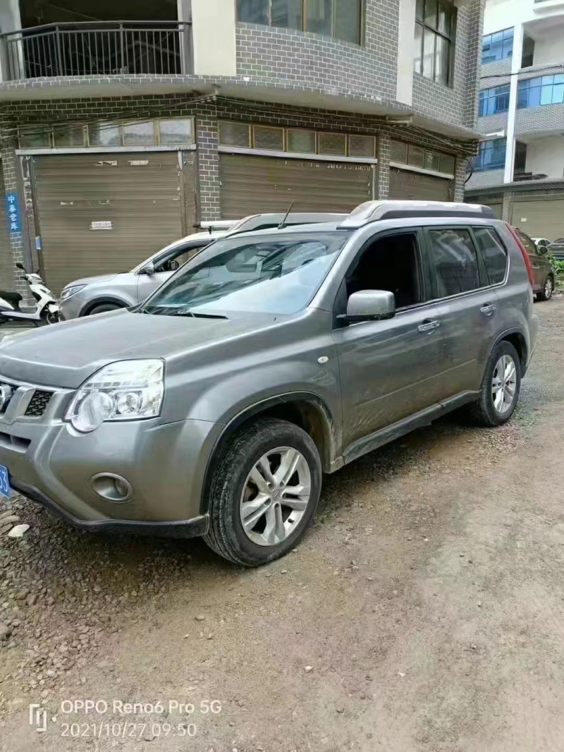貴陽14年日產奇駿3