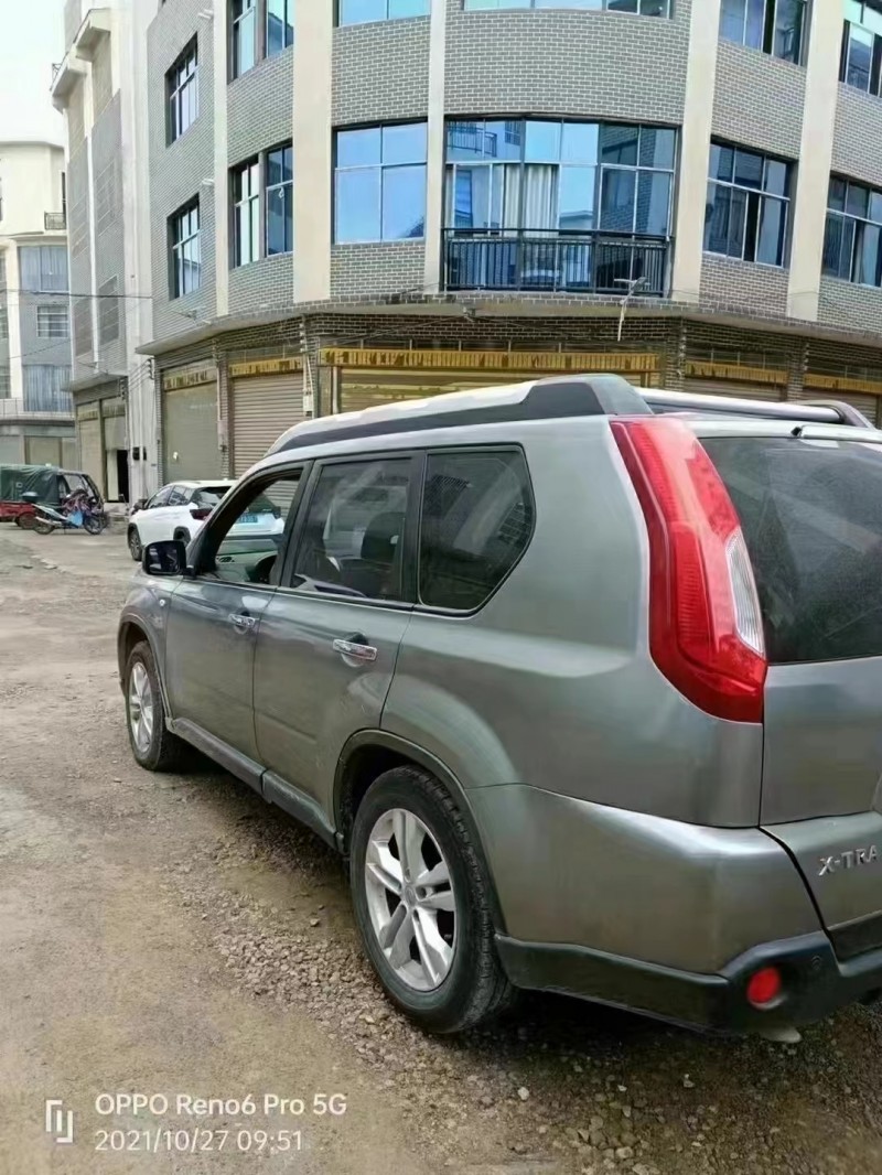 貴陽14年日產奇駿5