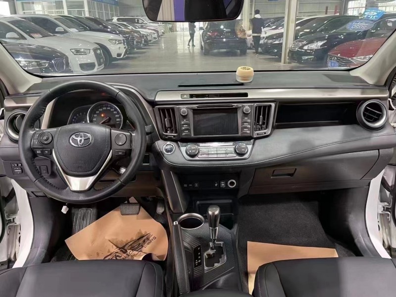 潛江15年豐田RAV48