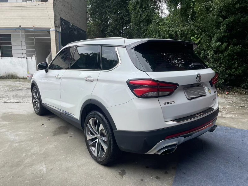 成都19年中華V77