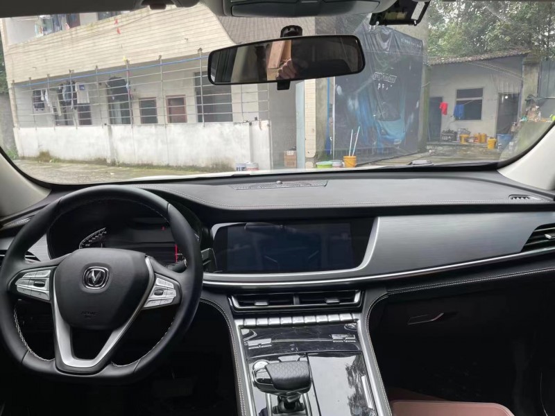 成都21年長安汽車CS855