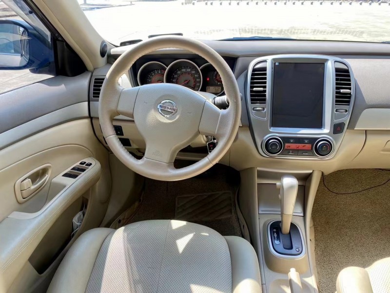汕頭17年日產軒逸6