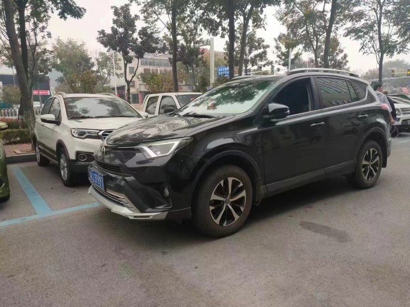 常德18年豐田RAV4榮放2