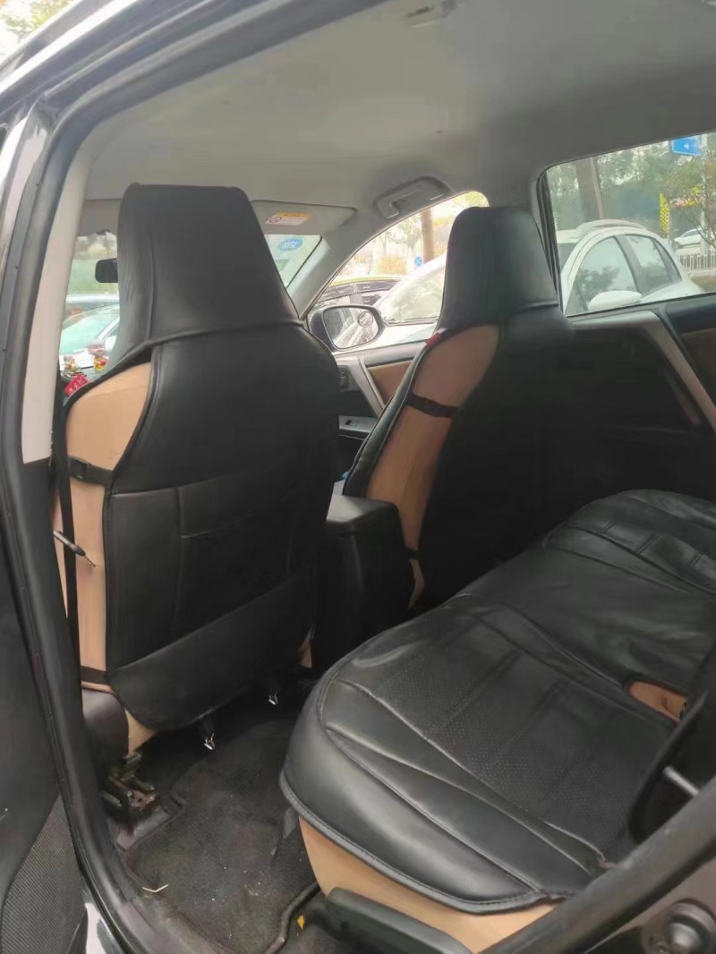 常德18年豐田RAV4榮放4