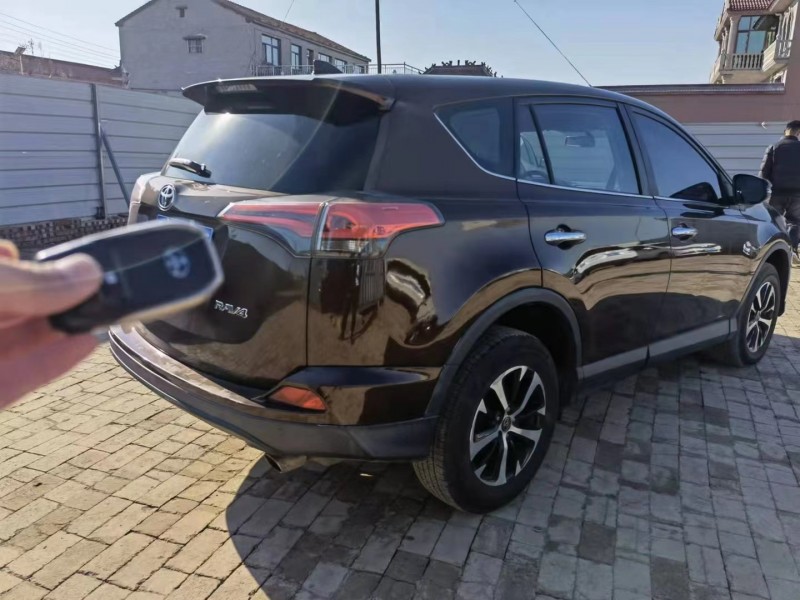 唐山17年豐田RAV4榮放5
