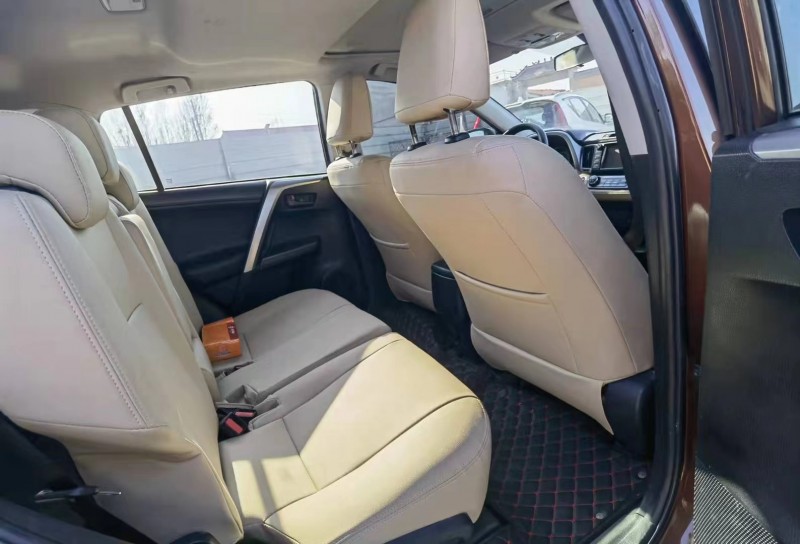 唐山17年豐田RAV4榮放4