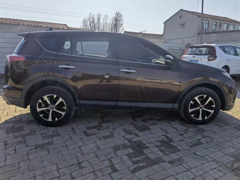 唐山17年豐田RAV4榮放6