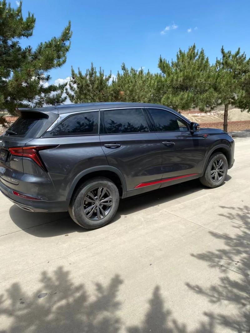 包頭20年長安汽車CS756