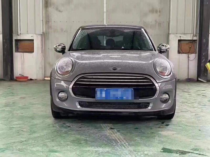 保定15年寶馬MINI1