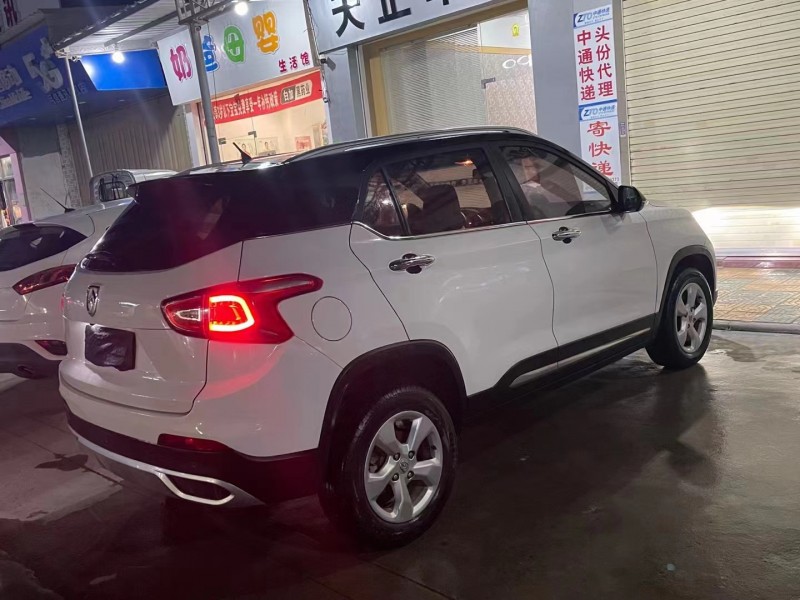 中山19年寶駿5106