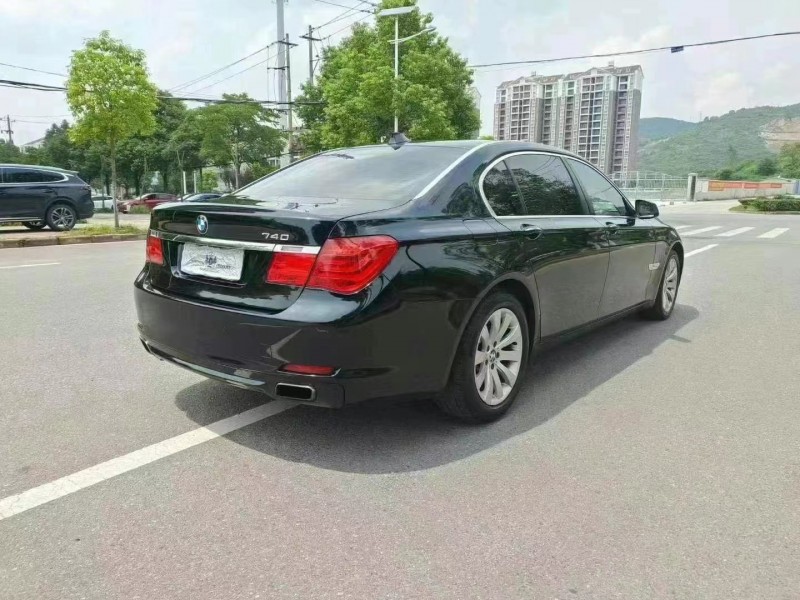 恩施12年寶馬7系3
