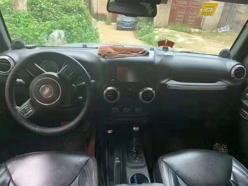 昆明14年Jeep牧馬人4