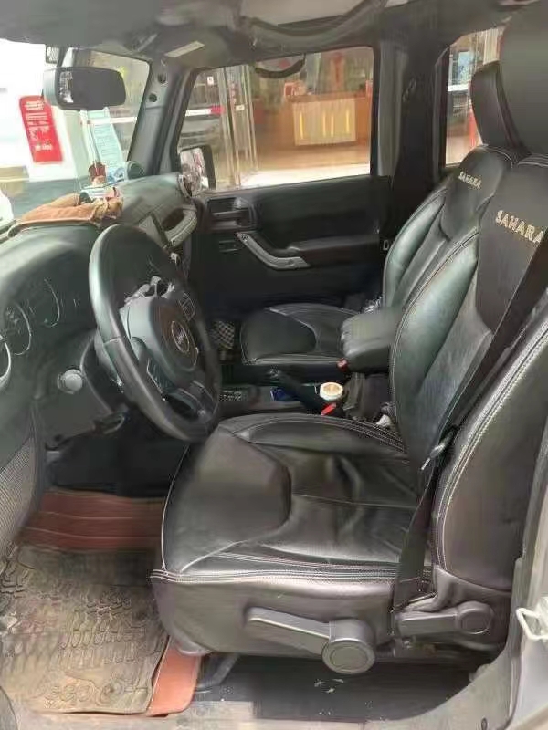 昆明14年Jeep牧馬人2