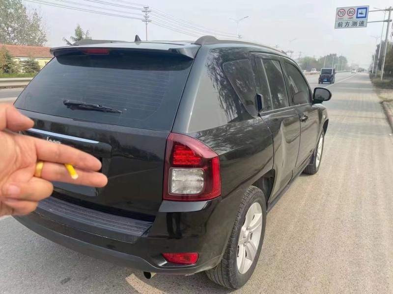 德州17年Jeep指南者5