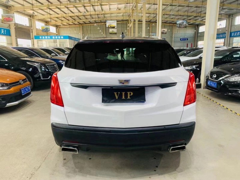潛江16年凱迪拉克XT52