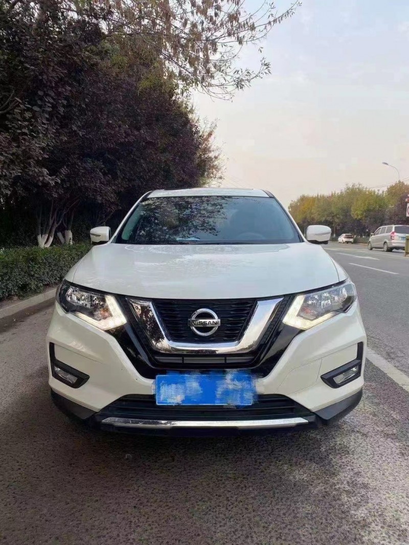 濟寧18年日產奇駿1