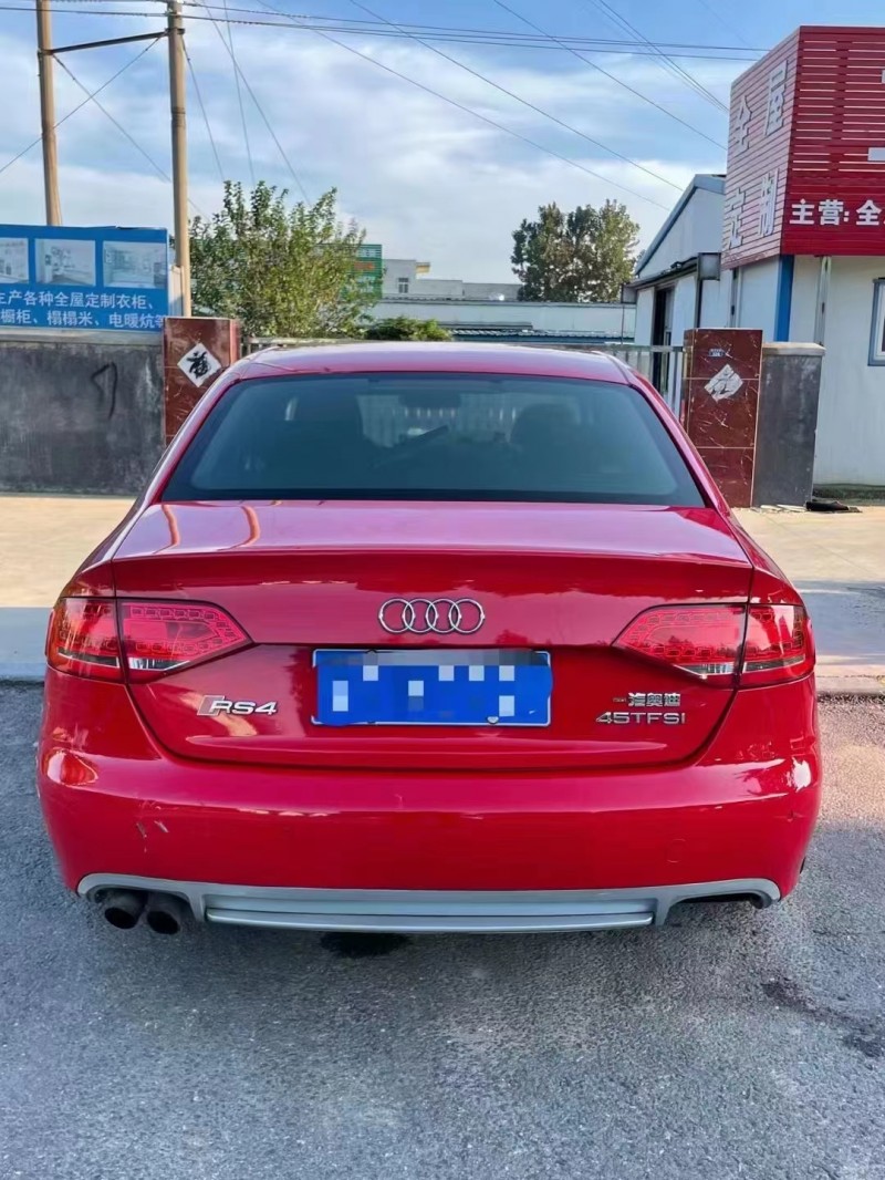 北京11年奧迪A4L8