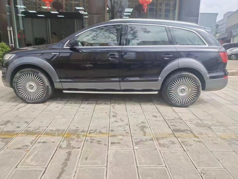 昆明14年奧迪Q76