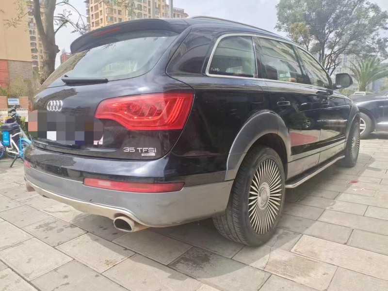 昆明14年奧迪Q78