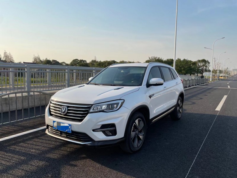 上海18年長安汽車CS752
