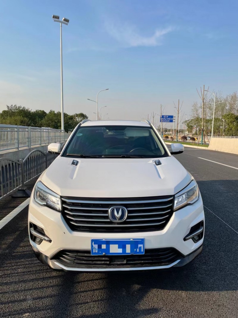 上海18年長安汽車CS751
