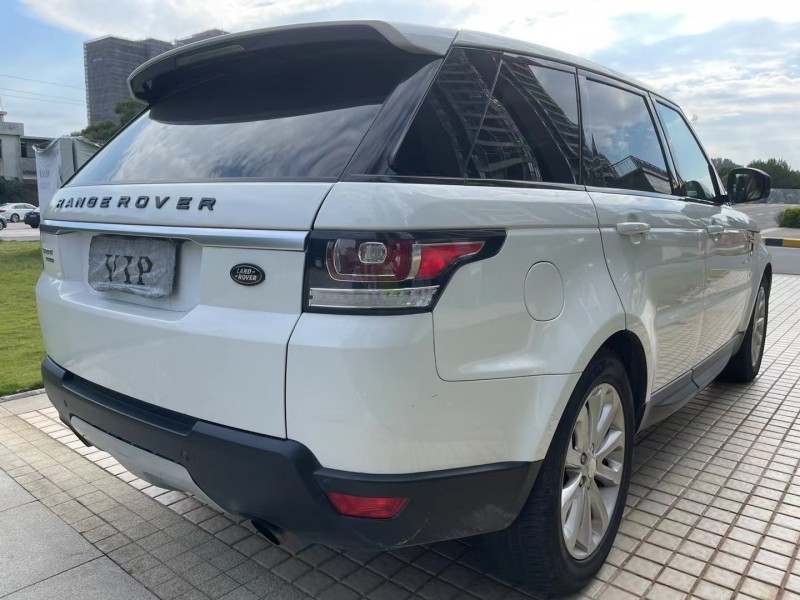 广州14年路虎揽胜运动1